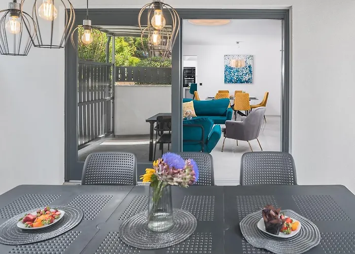 New 2021! Stella アパート