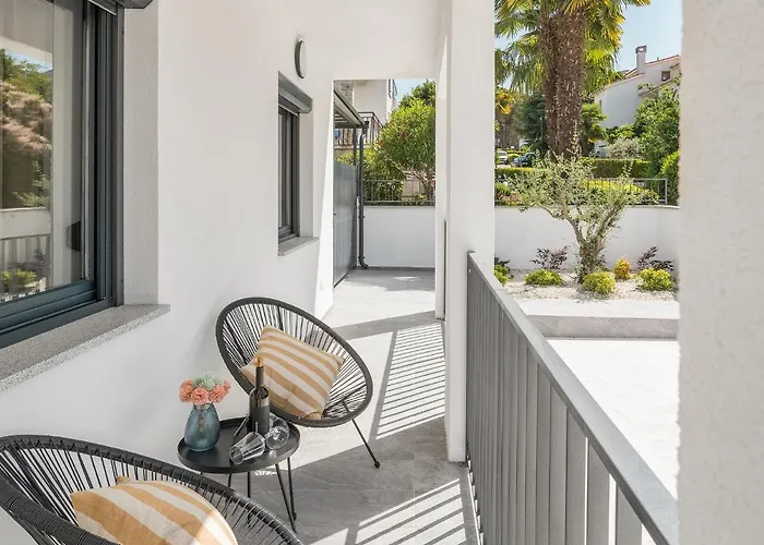 New 2021! Stella アパート *