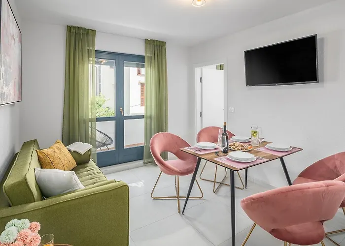 アパート New 2021! Stella ポレッチ