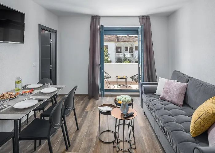 New 2021! Stella アパート ポレッチ